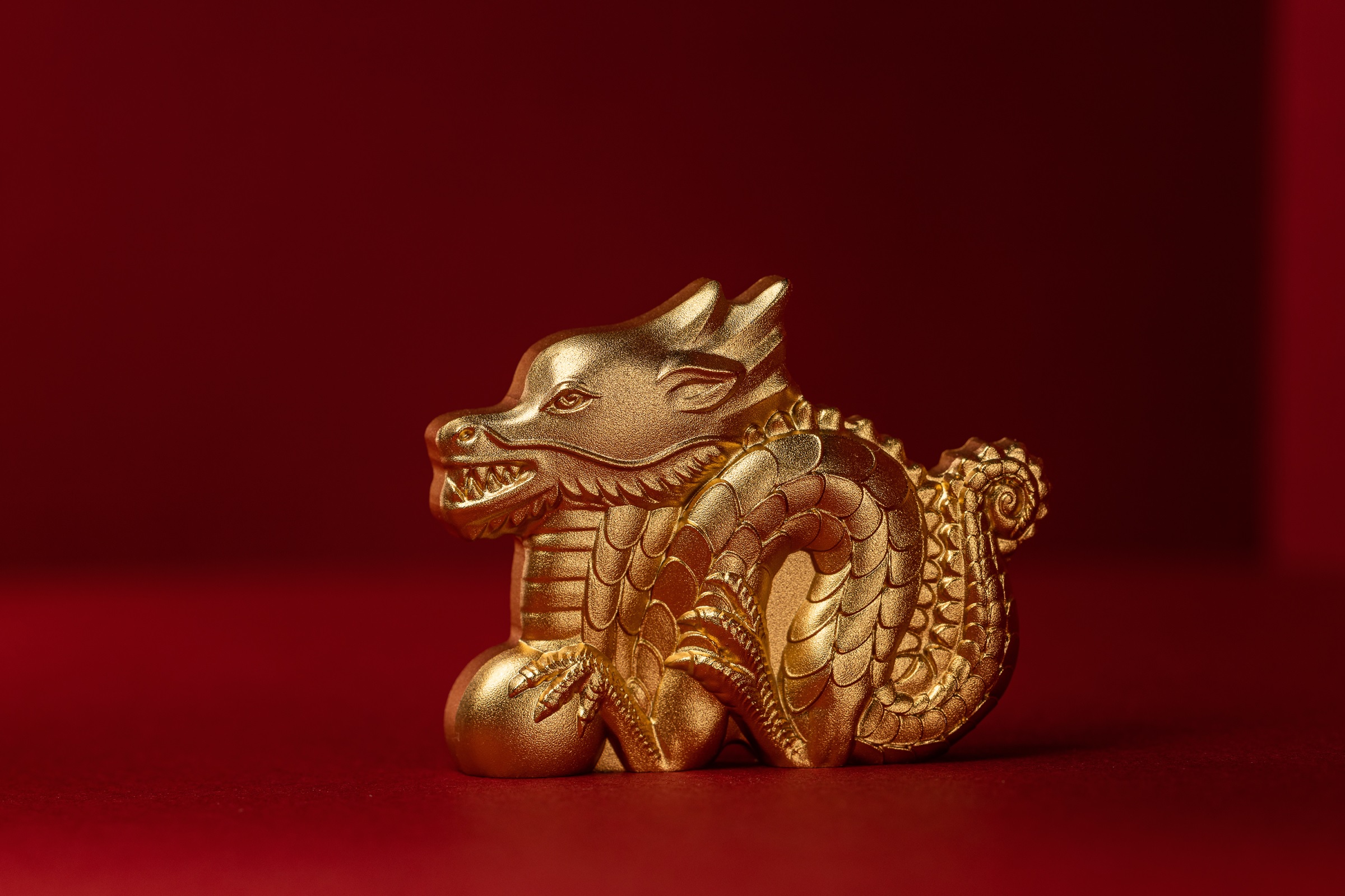 30335_Great Gilded Dragon Ag_s1-1.jpg